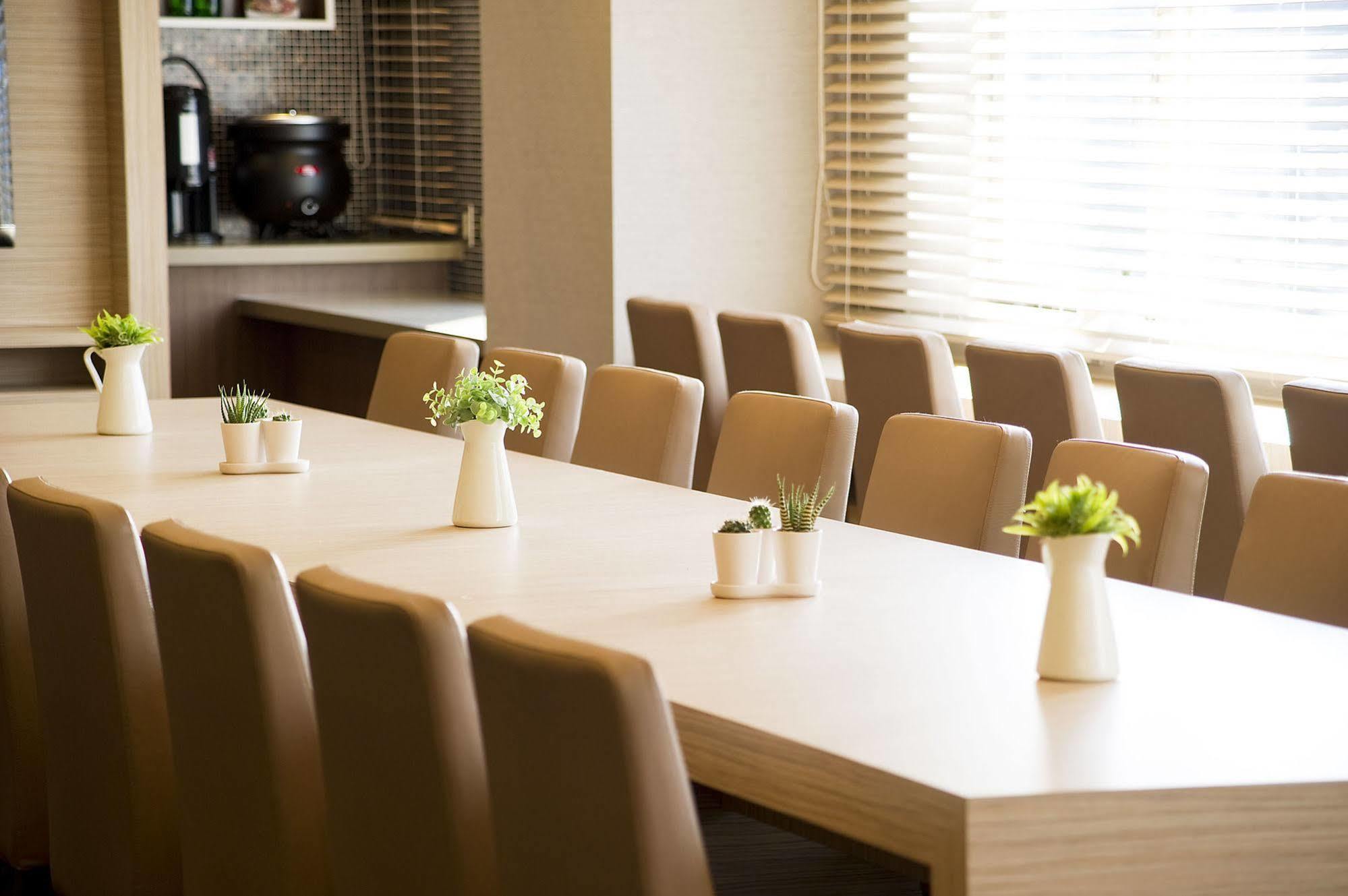 Sotetsu Fresa Inn Yokohama Totsuka Bagian luar foto